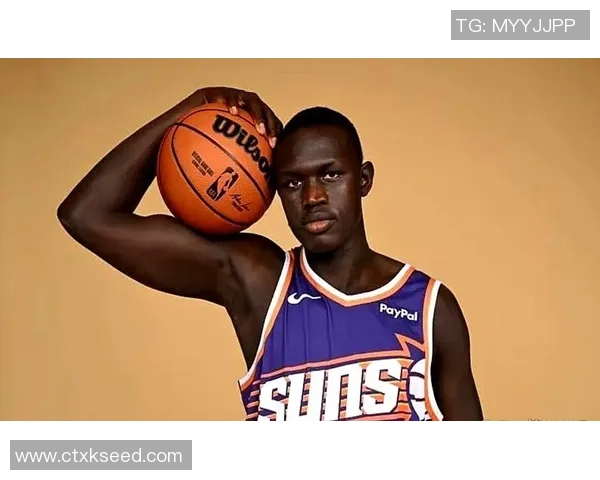 比卢普斯称赞杨瀚森篮板表现强调球队需加强篮下防守力度